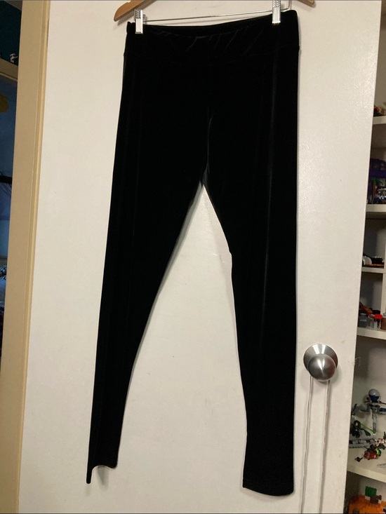 Gilmour Pants - Black Velvet Leggings for Women - Sleek Everyday Stretch